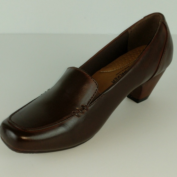 Soft Walker women’s shoes - Picture 1 of 7